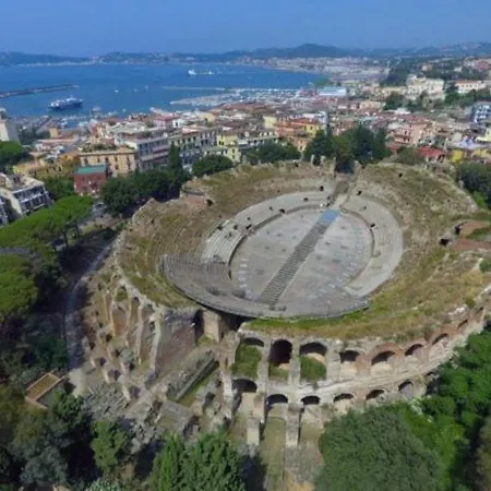 Domus Januarius * Pozzuoli